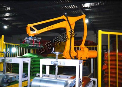 大米糧油機器人碼垛機的應(yīng)用越來越廣