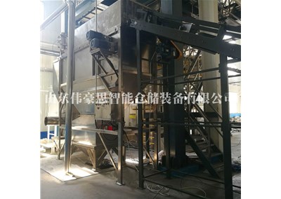 燒堿自動拆包機為什么可以無塵少污染作業(yè)？