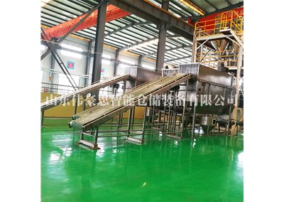 膩?zhàn)臃圩詣?dòng)拆包機(jī)是如何篩分物料的？