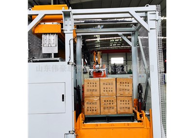 使用箱裝花生油自動(dòng)拆垛機(jī)需要注意什么？