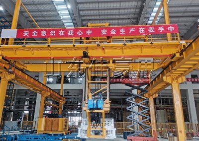 化工料噸袋自動裝車機(jī)是如何工作的？