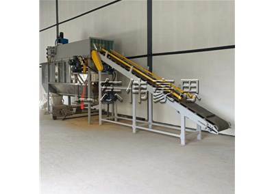 碳酸鈣粉自動拆袋機(jī) 皮帶式自動拆包機(jī)技術(shù)特點(diǎn)