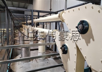 PE粉管鏈式輸送機是如何做到密閉無塵輸送的？